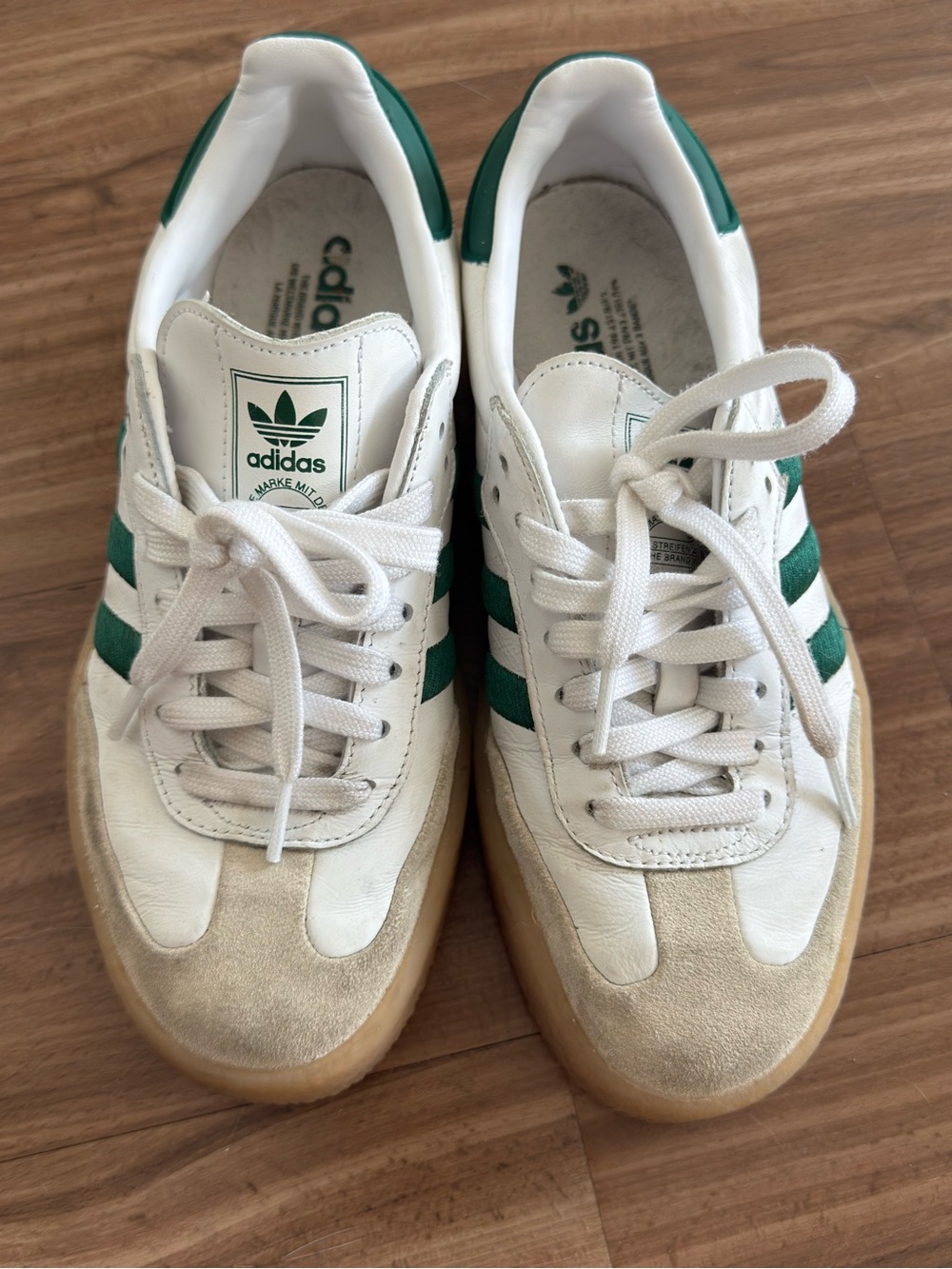 adidas women’s White & Green Classic Sneakers